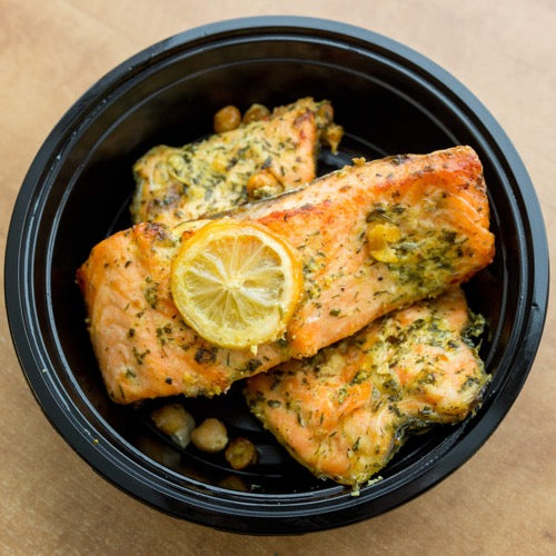 BAKED SALMON FILLET WITH CHICK PEAS